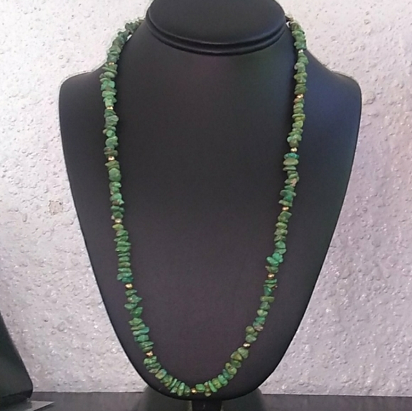 2FT+ VINTAGE All Natural Green Turquoise Chip Necklace **SALE PRICE** - Picture 7 of 12
